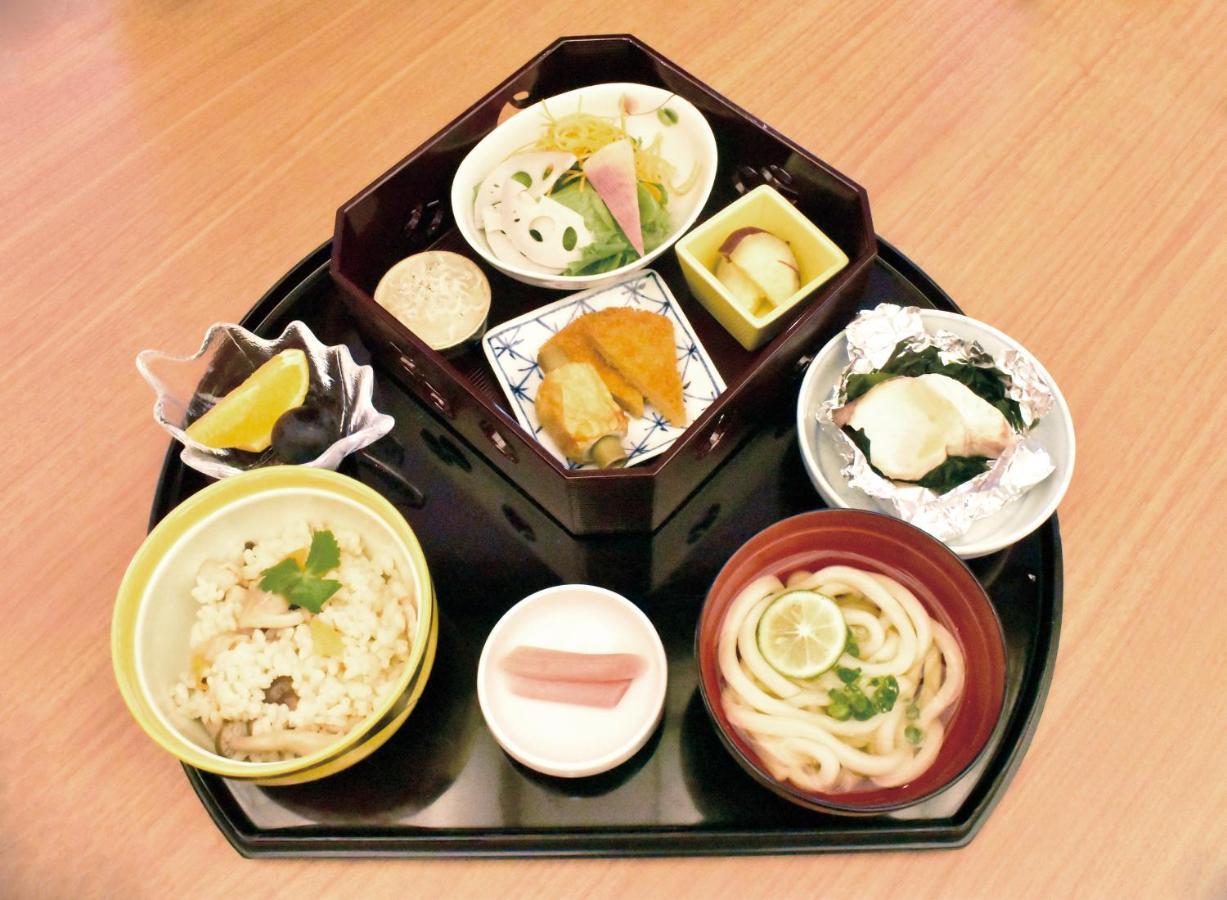Jr Hotel Clement Tokushima Exterior photo